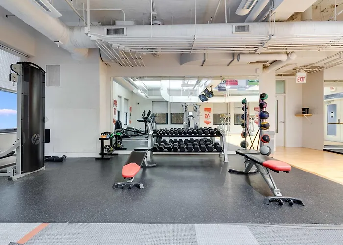 Apartamento Downtown With Free In & Out Parking 6 *