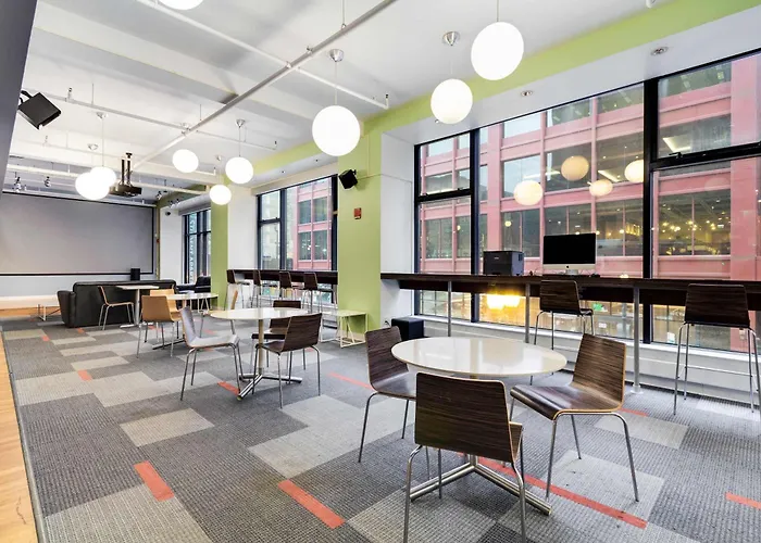 Downtown With Free In & Out Parking 6 Apartamento *