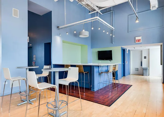 Downtown With Free In & Out Parking 6 Apartamento *